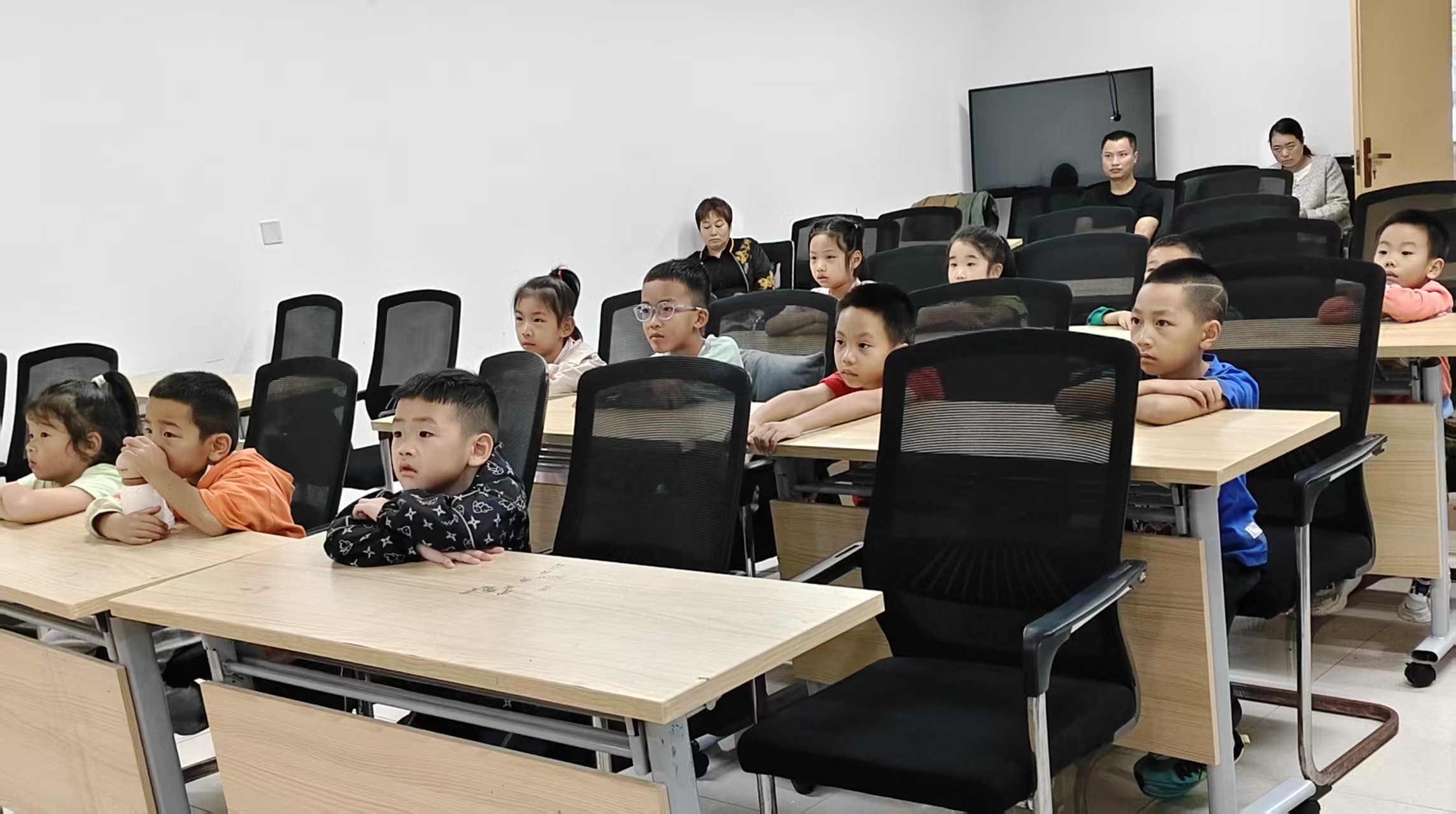 图片 2.jpg 图片 2.jpg